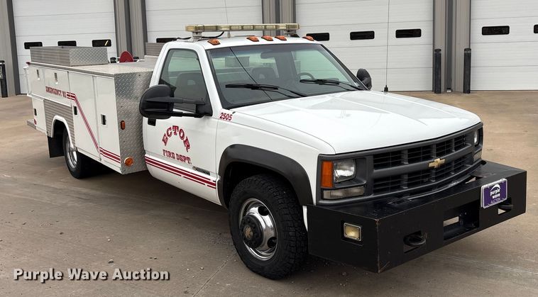 image for item EA7849 1994 Chevrolet GMT-400 rescue vehicle