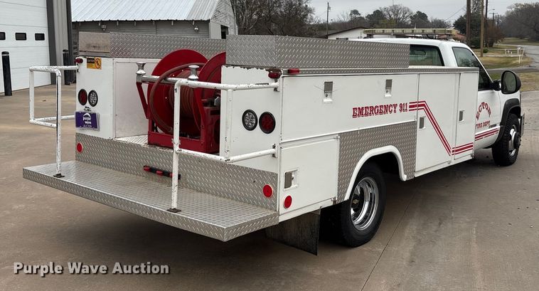 image for item EA7849 1994 Chevrolet GMT-400 rescue vehicle