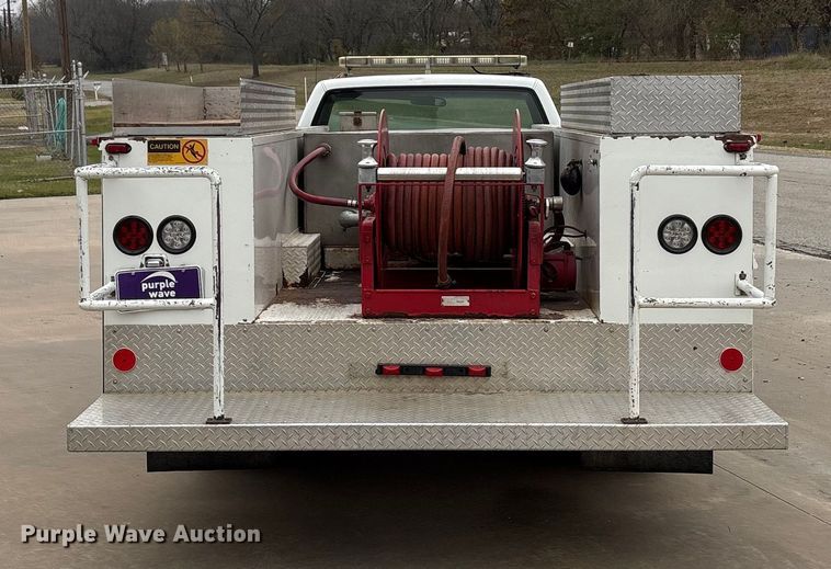 image for item EA7849 1994 Chevrolet GMT-400 rescue vehicle