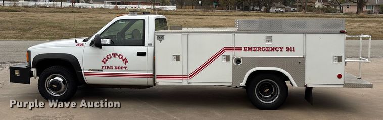 image for item EA7849 1994 Chevrolet GMT-400 rescue vehicle