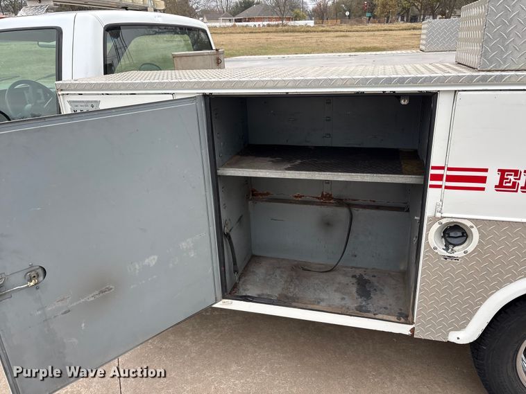 image for item EA7849 1994 Chevrolet GMT-400 rescue vehicle