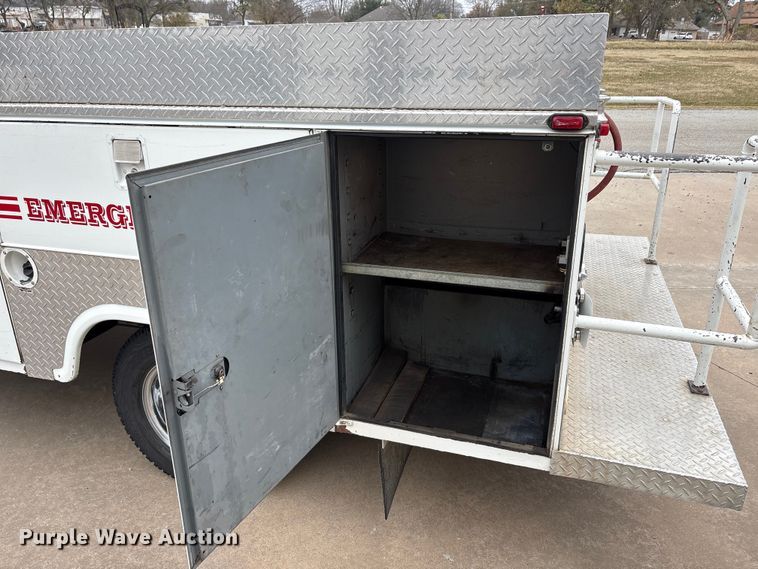 image for item EA7849 1994 Chevrolet GMT-400 rescue vehicle