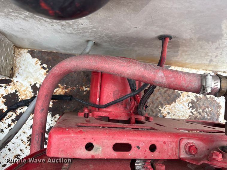 image for item EA7849 1994 Chevrolet GMT-400 rescue vehicle