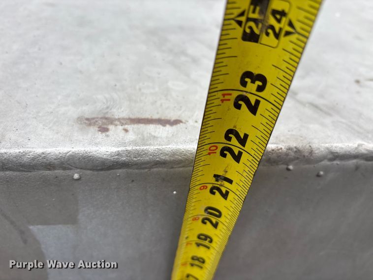 image for item EA7849 1994 Chevrolet GMT-400 rescue vehicle