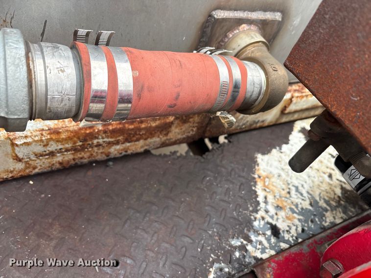 image for item EA7849 1994 Chevrolet GMT-400 rescue vehicle