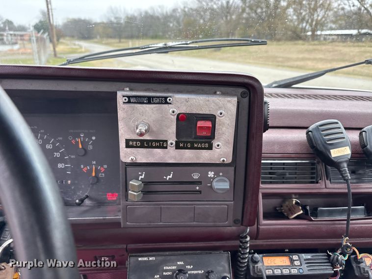 image for item EA7849 1994 Chevrolet GMT-400 rescue vehicle