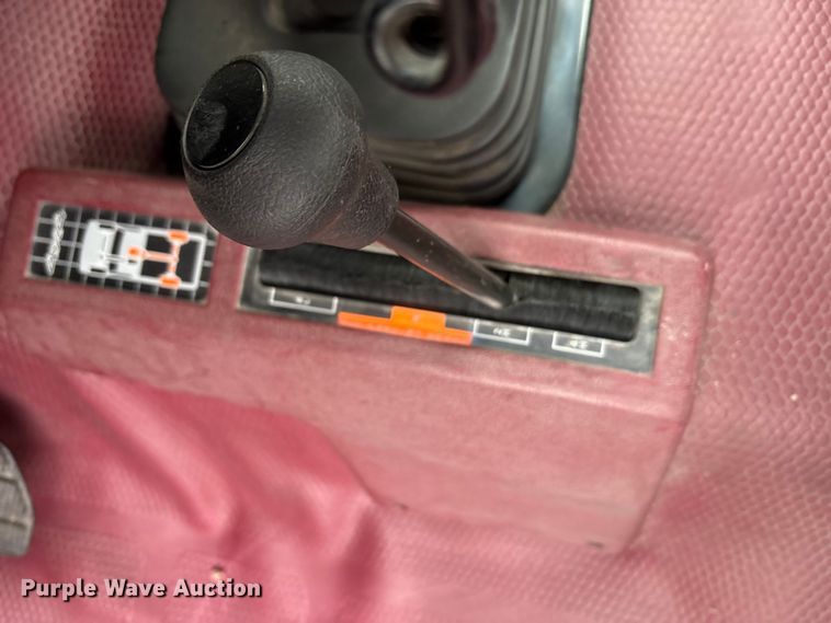 image for item EA7849 1994 Chevrolet GMT-400 rescue vehicle