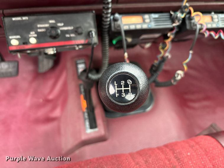 image for item EA7849 1994 Chevrolet GMT-400 rescue vehicle