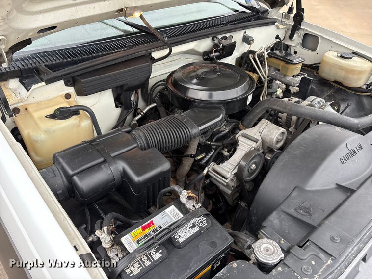 image for item EA7849 1994 Chevrolet GMT-400 rescue vehicle