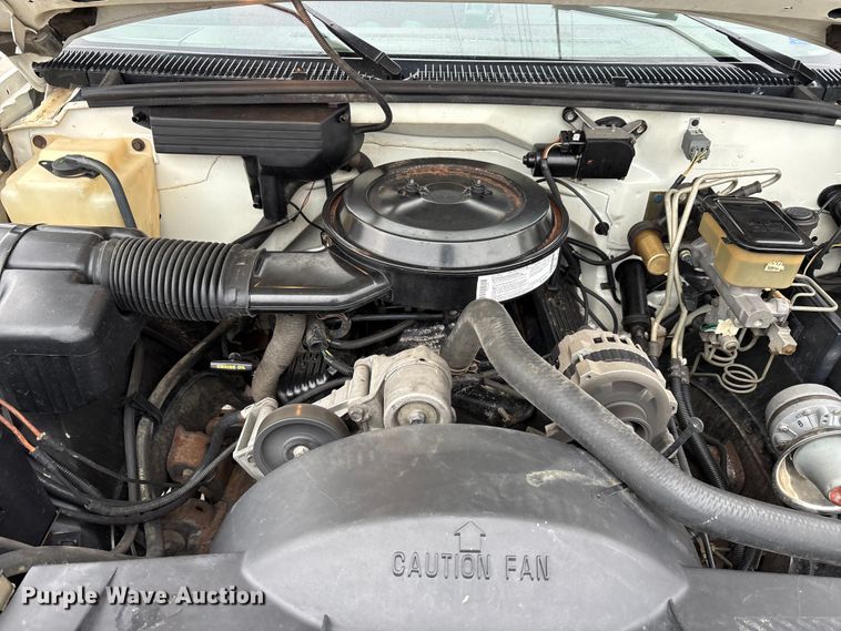 image for item EA7849 1994 Chevrolet GMT-400 rescue vehicle