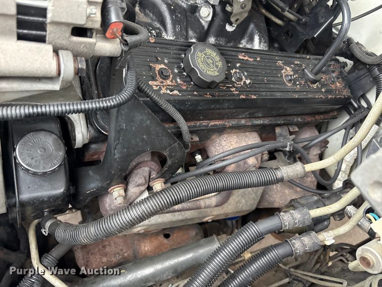 image for item EA7849 1994 Chevrolet GMT-400 rescue vehicle