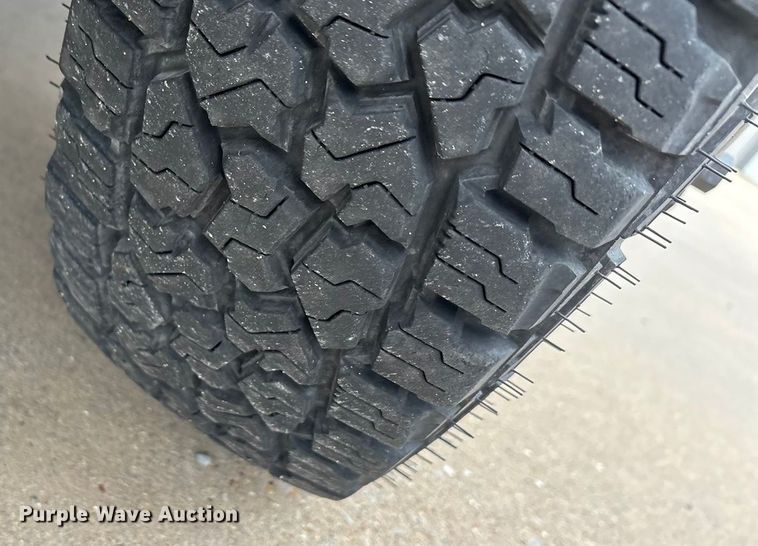 image for item EA7849 1994 Chevrolet GMT-400 rescue vehicle