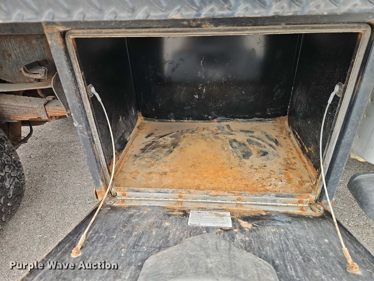 image for item EB8377 2012 Ford F350 flatbed pickup truck