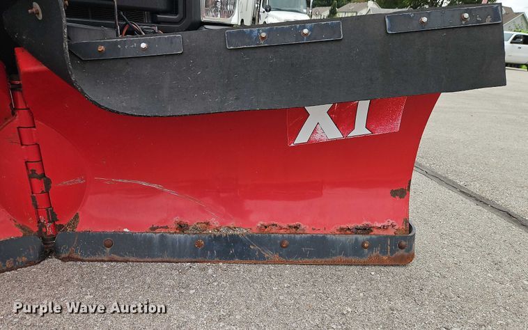 image for item EB8377 2012 Ford F350 flatbed pickup truck