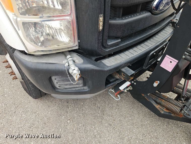 image for item EB8377 2012 Ford F350 flatbed pickup truck