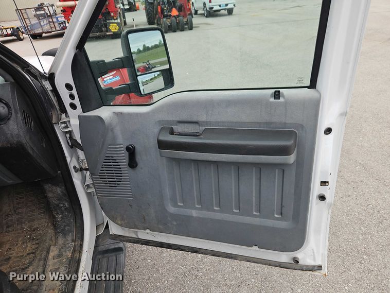 image for item EB8377 2012 Ford F350 flatbed pickup truck