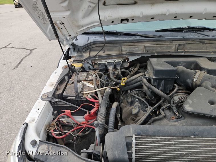 image for item EB8377 2012 Ford F350 flatbed pickup truck