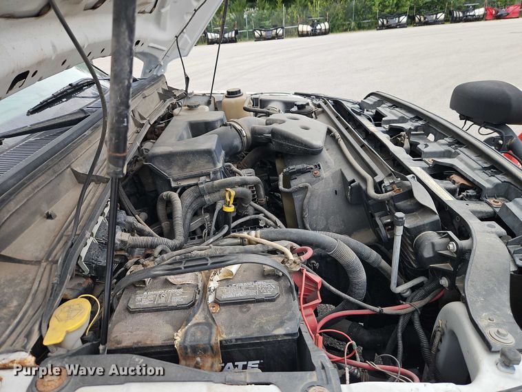 image for item EB8377 2012 Ford F350 flatbed pickup truck