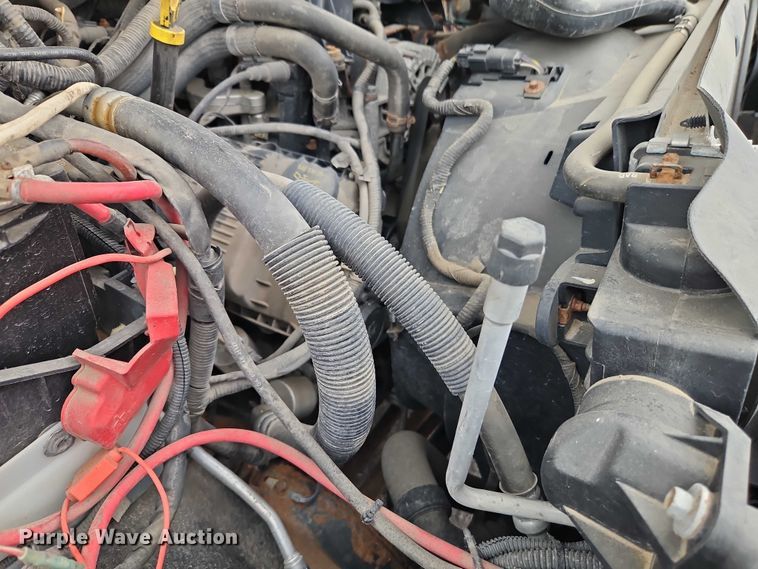 image for item EB8377 2012 Ford F350 flatbed pickup truck