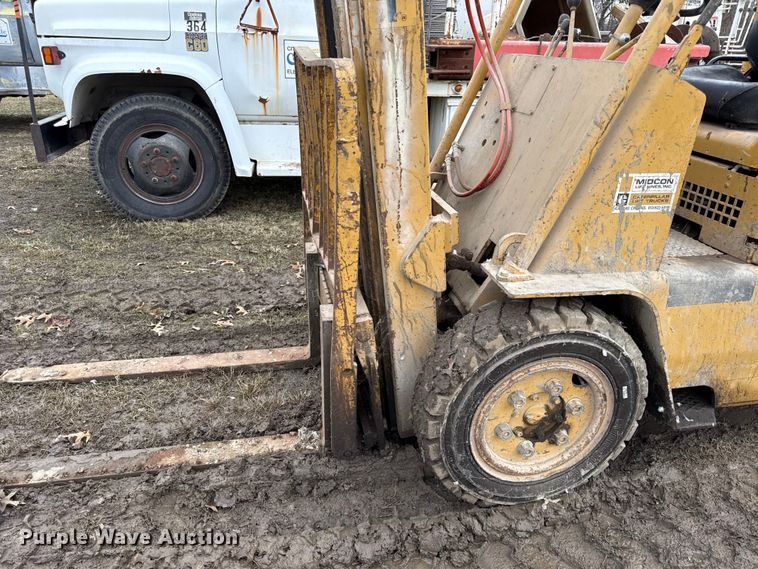 image for item EC4489 Caterpillar V50B forklift