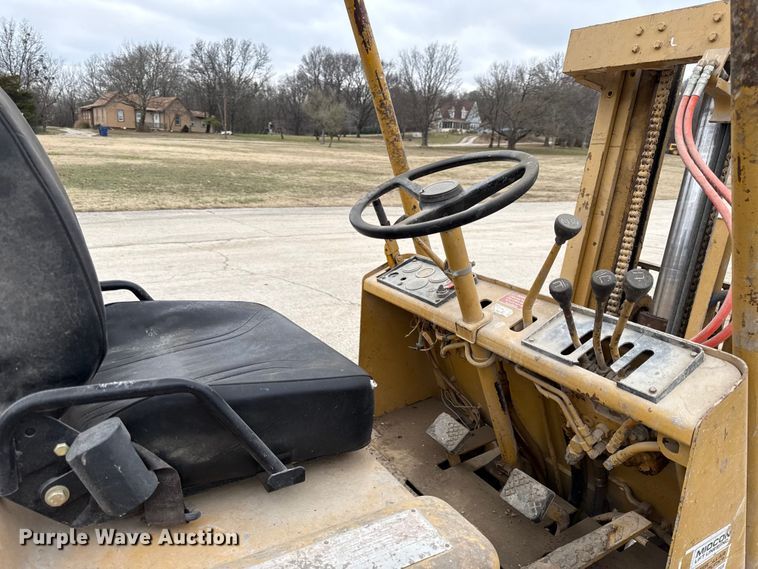 image for item EC4489 Caterpillar V50B forklift