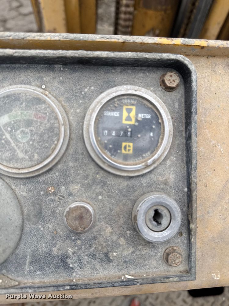 image for item EC4489 Caterpillar V50B forklift