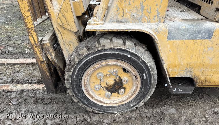 image for item EC4489 Caterpillar V50B forklift