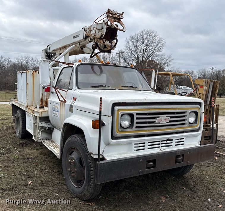 image for item EC4490 1978 Chevrolet C60 digger derrick truck