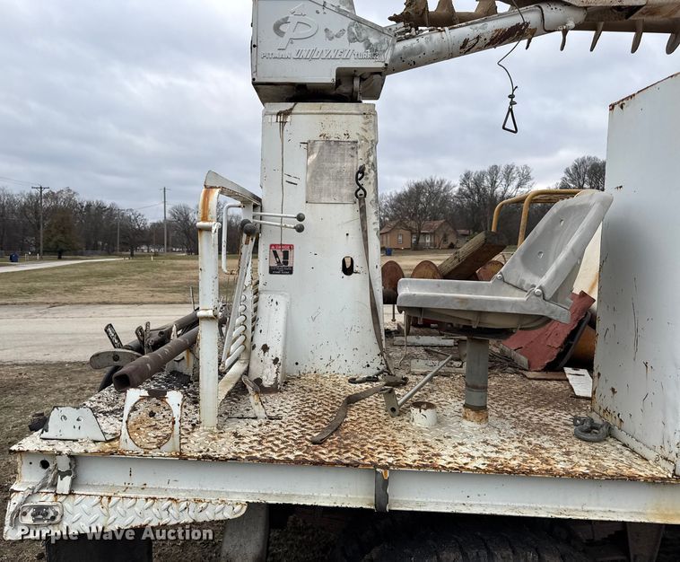 image for item EC4490 1978 Chevrolet C60 digger derrick truck