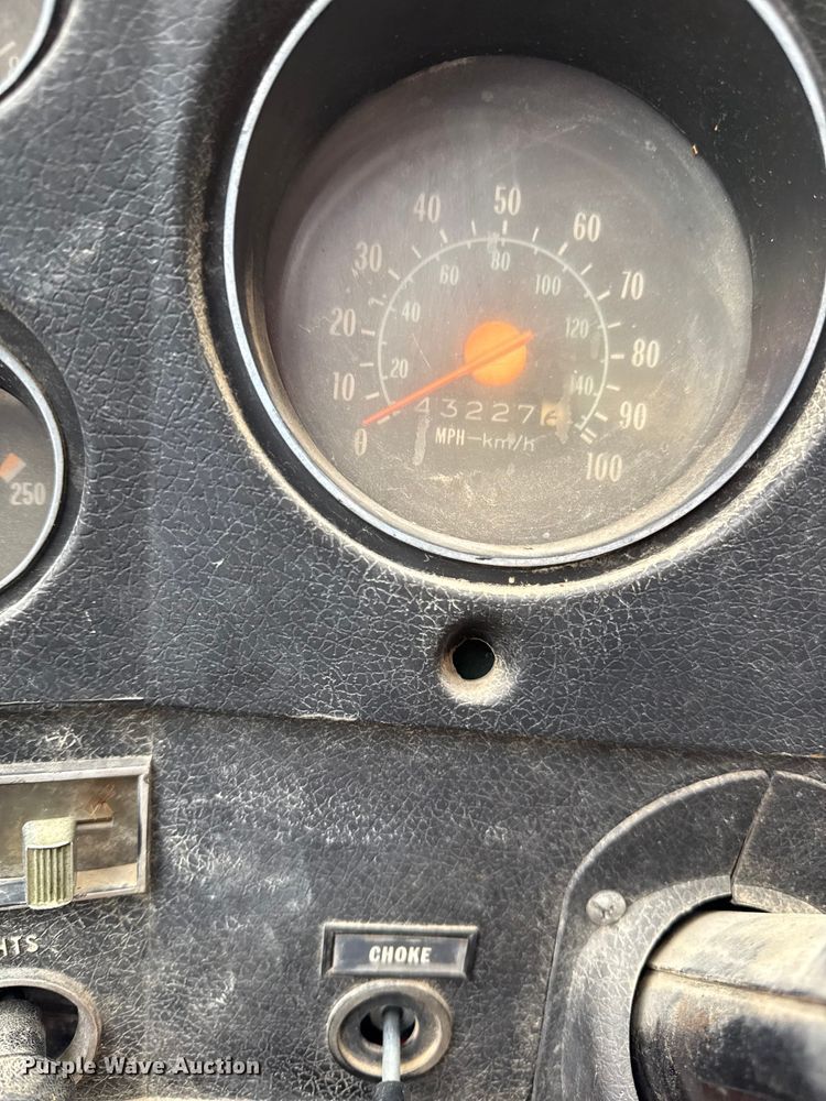 image for item EC4490 1978 Chevrolet C60 digger derrick truck