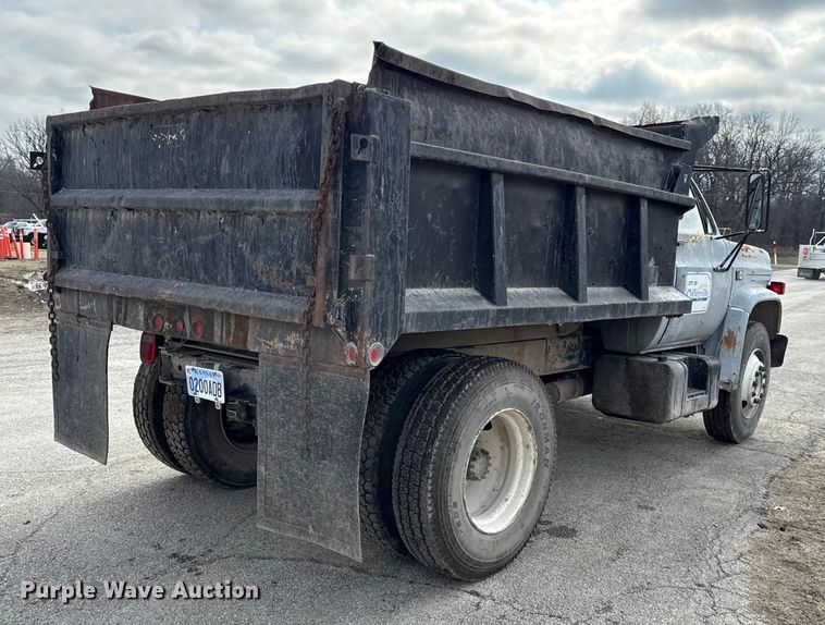 image for item EC4491 1984 GMC C7000 dump truck