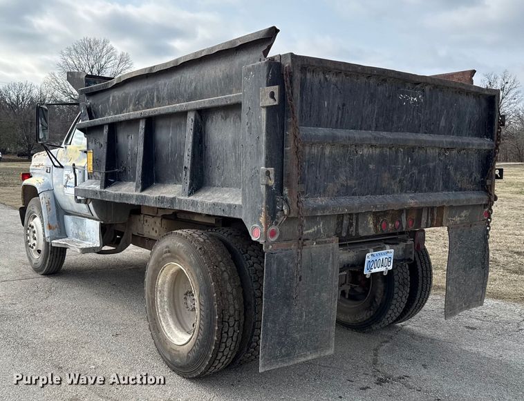 image for item EC4491 1984 GMC C7000 dump truck