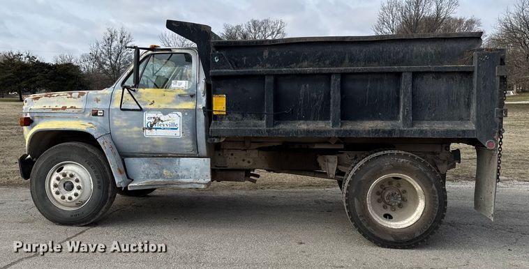 image for item EC4491 1984 GMC C7000 dump truck