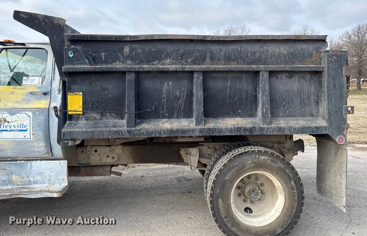 image for item EC4491 1984 GMC C7000 dump truck