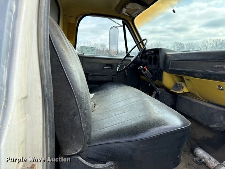 image for item EC4491 1984 GMC C7000 dump truck