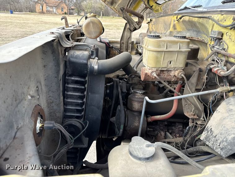 image for item EC4491 1984 GMC C7000 dump truck