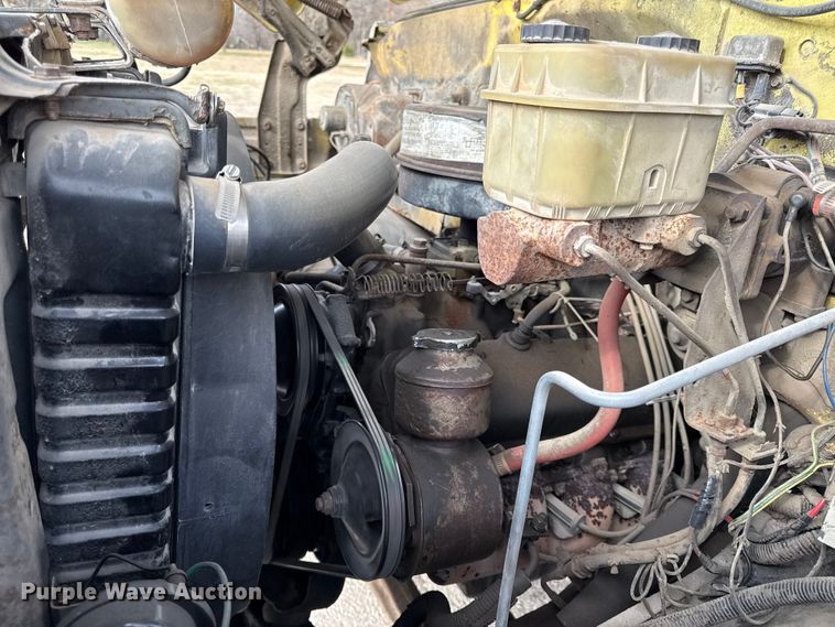 image for item EC4491 1984 GMC C7000 dump truck