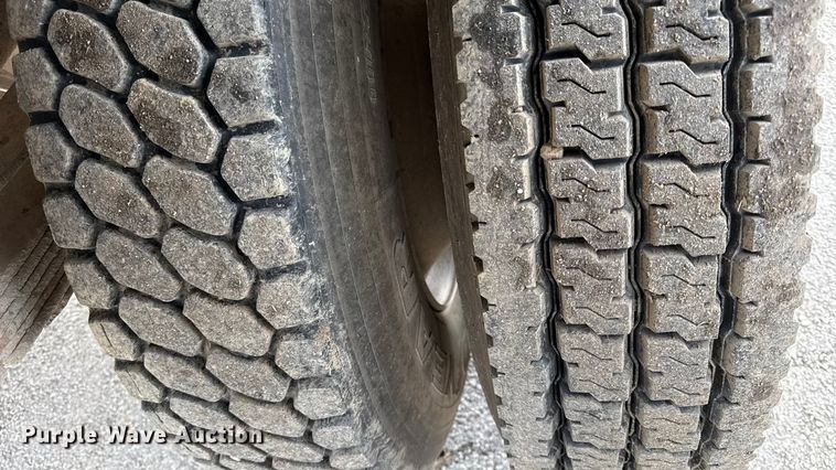 image for item EC4491 1984 GMC C7000 dump truck