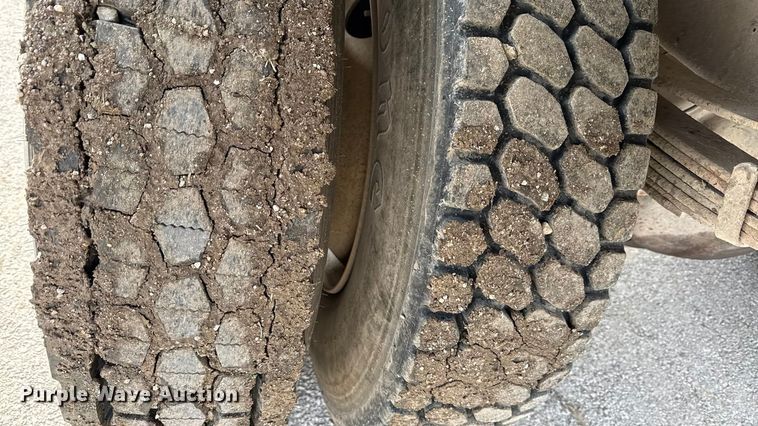 image for item EC4491 1984 GMC C7000 dump truck