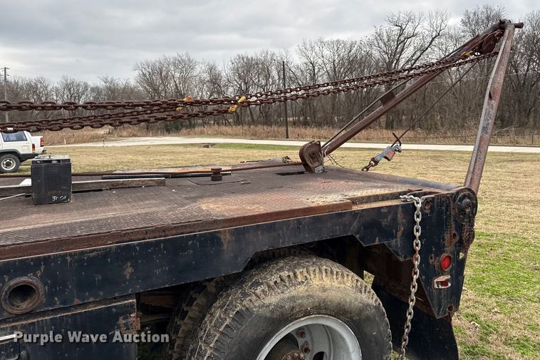 image for item EC4492 1988 Chevrolet C7 winch truck