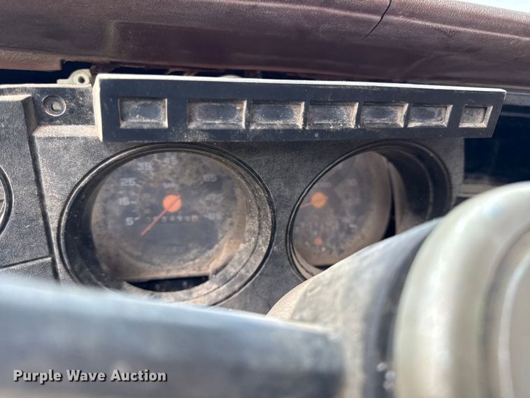 image for item EC4492 1988 Chevrolet C7 winch truck