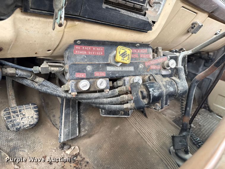 image for item EC4492 1988 Chevrolet C7 winch truck