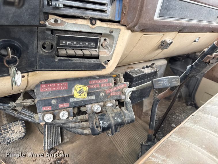 image for item EC4492 1988 Chevrolet C7 winch truck