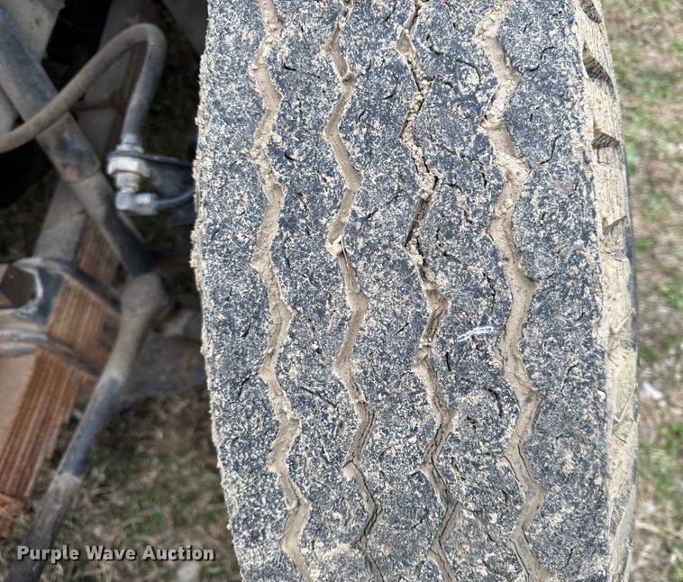 image for item EC4492 1988 Chevrolet C7 winch truck