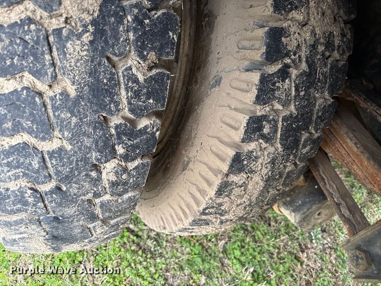 image for item EC4492 1988 Chevrolet C7 winch truck