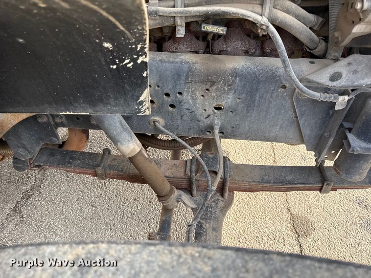 image for item EC4494 2000 International 4700 dump truck