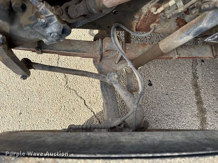 image for item EC4494 2000 International 4700 dump truck