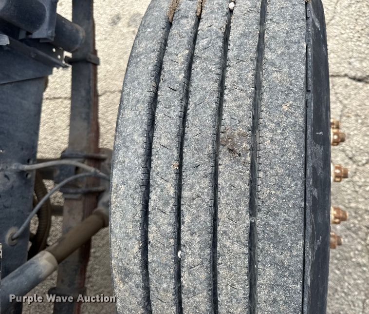 image for item EC4494 2000 International 4700 dump truck