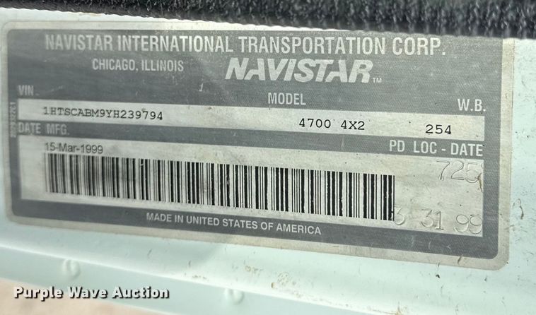 image for item EC4494 2000 International 4700 dump truck