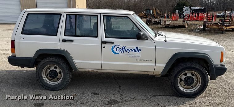 image for item EC4497 1997 Jeep Cherokee SUV